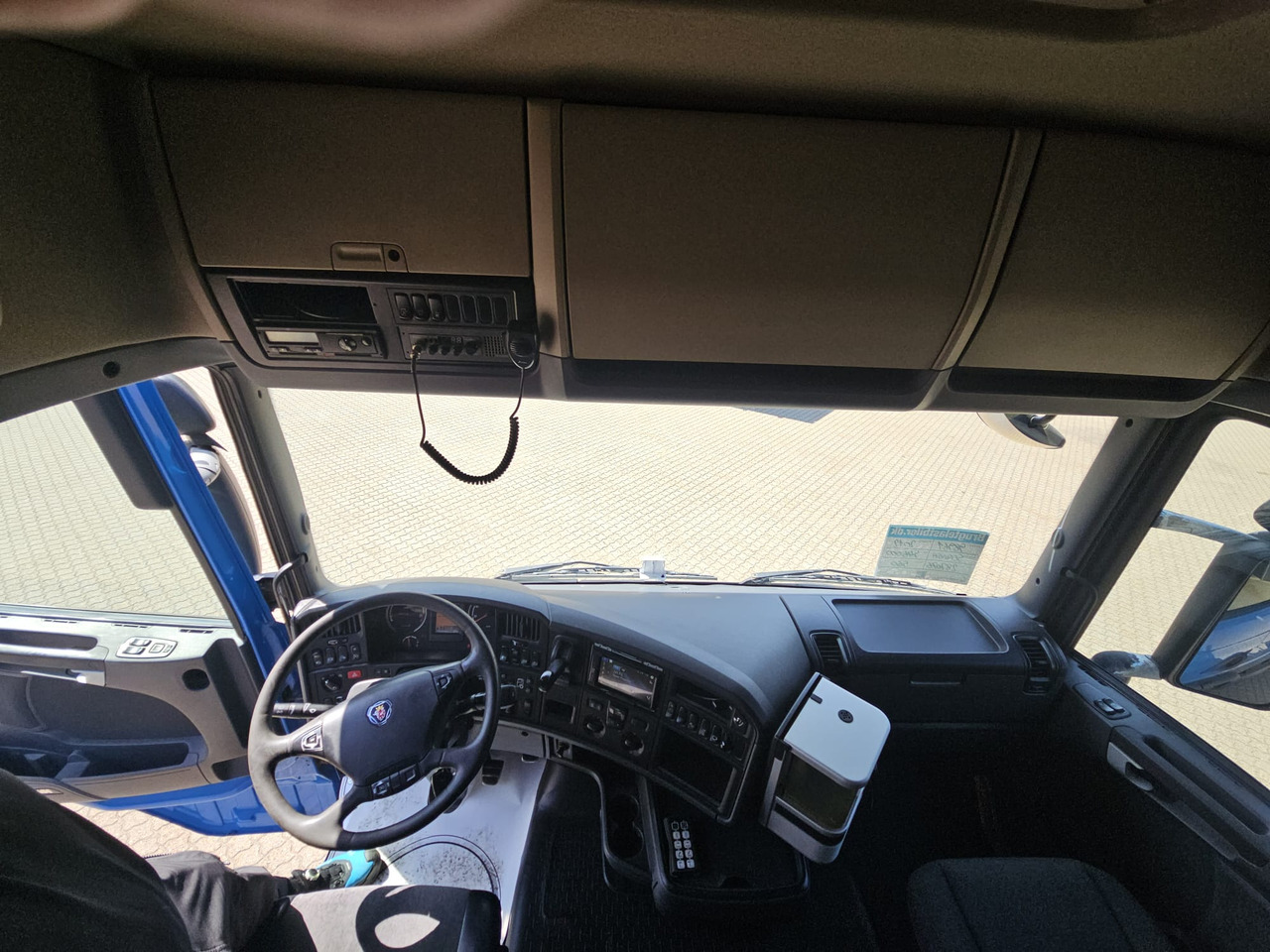 Scania R560 - Hook lift truck: picture 5 Scania R560 - Hook lift truck: picture 5