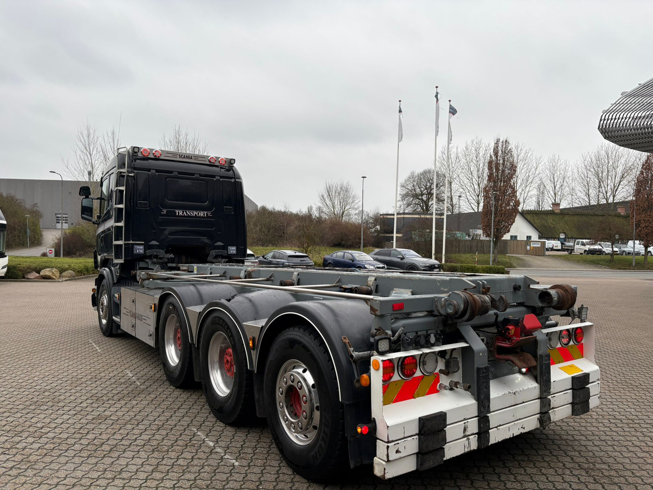 Scania R620 V8 8x4 - Container transporter/ Swap body truck: picture 4 Scania R620 V8 8x4 - Container transporter/ Swap body truck: picture 4