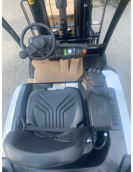 Mitsubishi fb20n2t - Electric forklift: picture 2 Mitsubishi fb20n2t - Electric forklift: picture 2