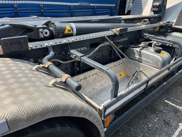 Hook lift truck Mercedes-Benz Arocs 5 2651  HD Mit Meiller Abrollkipper: picture 20
