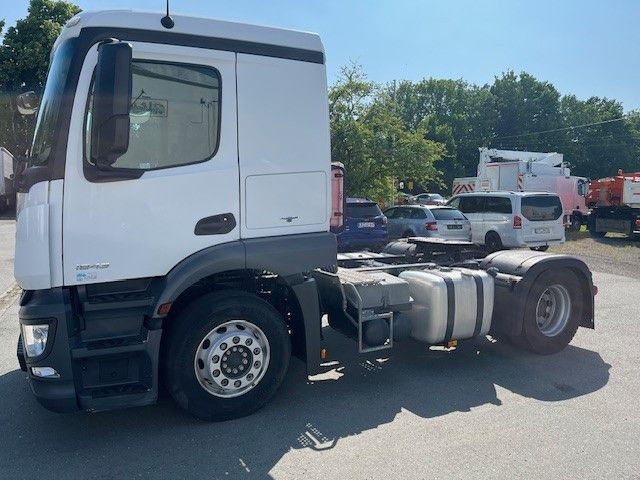Mercedes-Benz Actros MB 1843 Kipphyd. vorbereitung und ADR - Tractor unit: picture 4 Mercedes-Benz Actros MB 1843 Kipphyd. vorbereitung und ADR - Tractor unit: picture 4