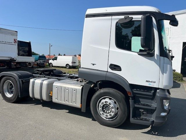 Mercedes-Benz Actros MB 1843 Kipphyd. vorbereitung und ADR - Tractor unit: picture 1 Mercedes-Benz Actros MB 1843 Kipphyd. vorbereitung und ADR - Tractor unit: picture 1