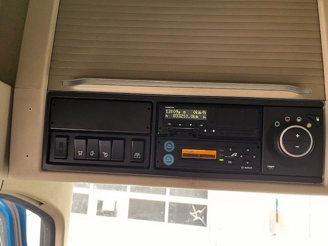 Leasing of  Volvo FH 460 Globetrotter Meiller Abrollkipper Volvo FH 460 Globetrotter Meiller Abrollkipper: picture 23