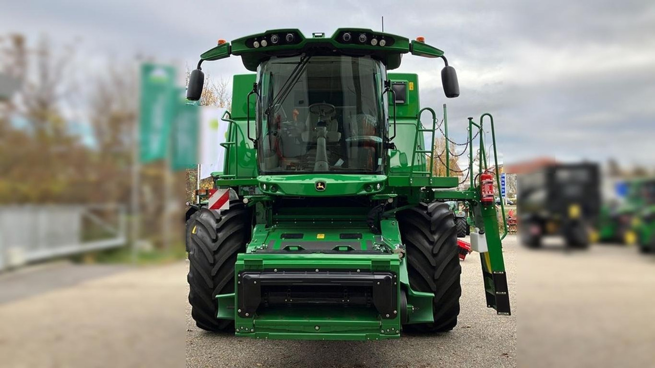 John Deere S770 - Combine harvester: picture 3 John Deere S770 - Combine harvester: picture 3
