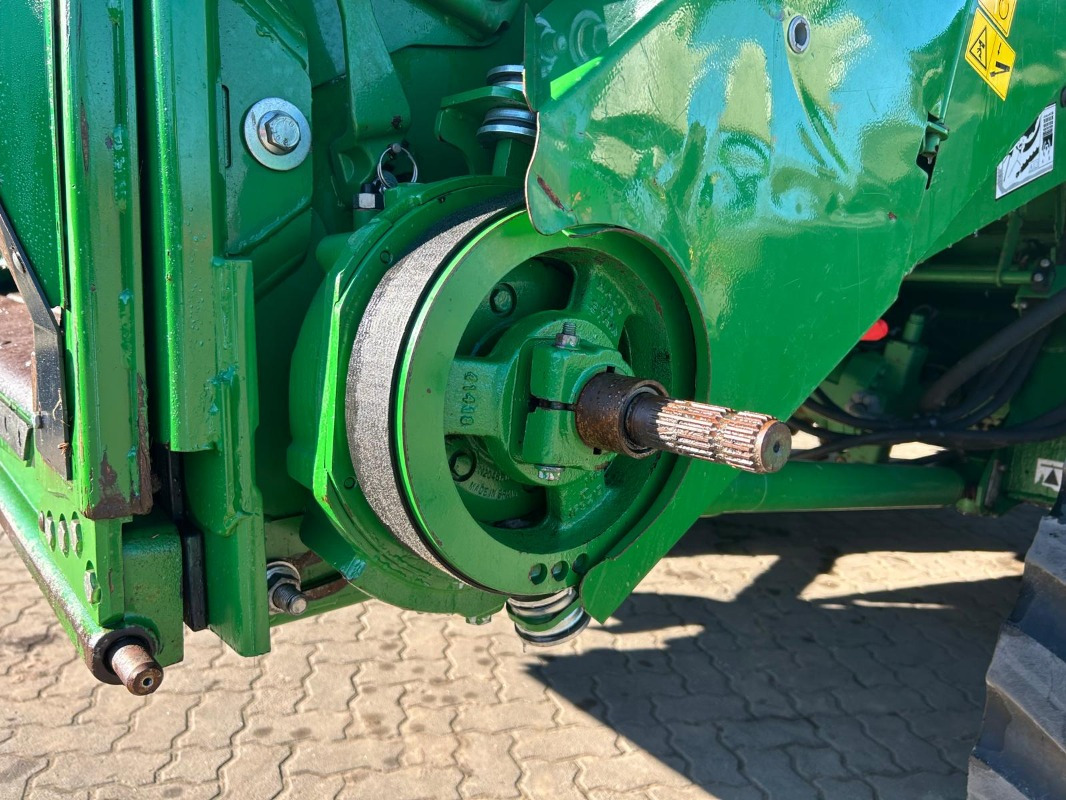 Combine harvester John Deere T660: picture 20