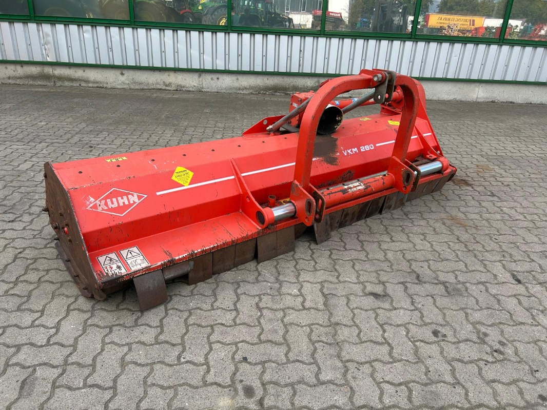 Kuhn VKM 280 - Flail mower: picture 1 Kuhn VKM 280 - Flail mower: picture 1