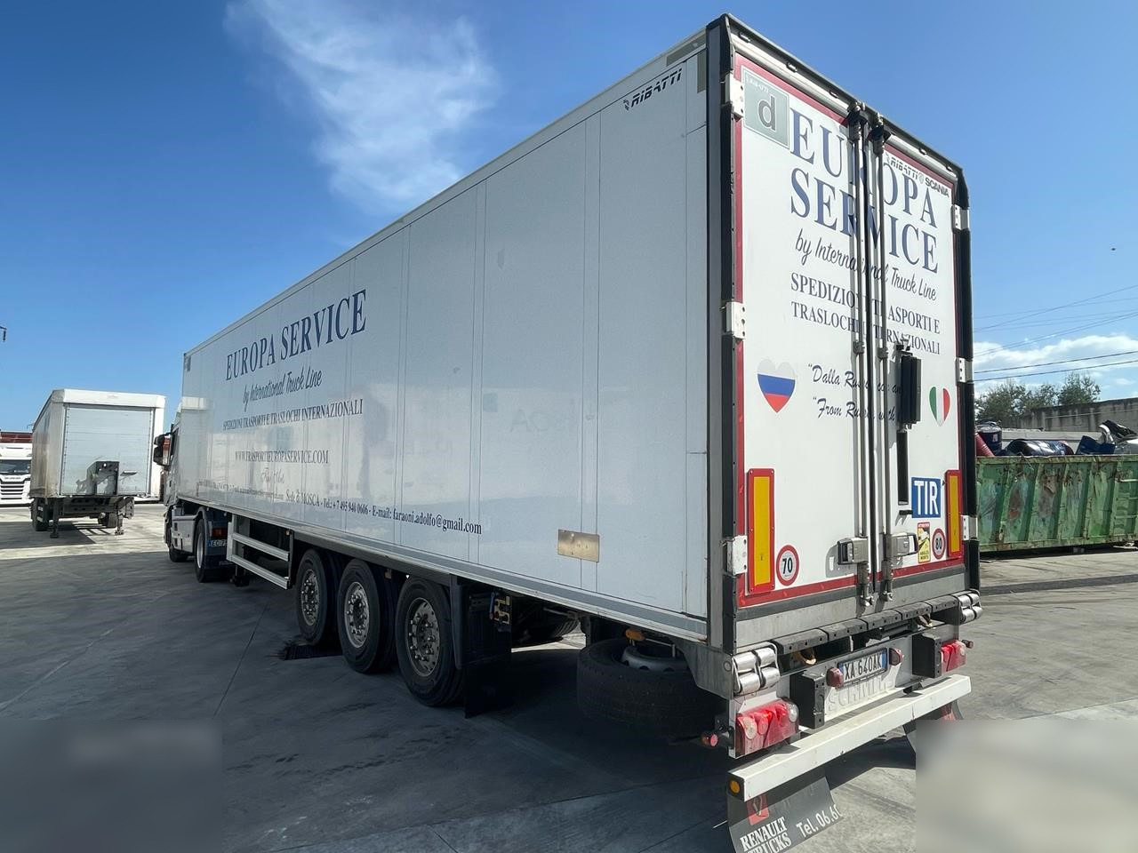 SCHMITZ CARGOBULL - Refrigerator semi-trailer: picture 2 SCHMITZ CARGOBULL - Refrigerator semi-trailer: picture 2