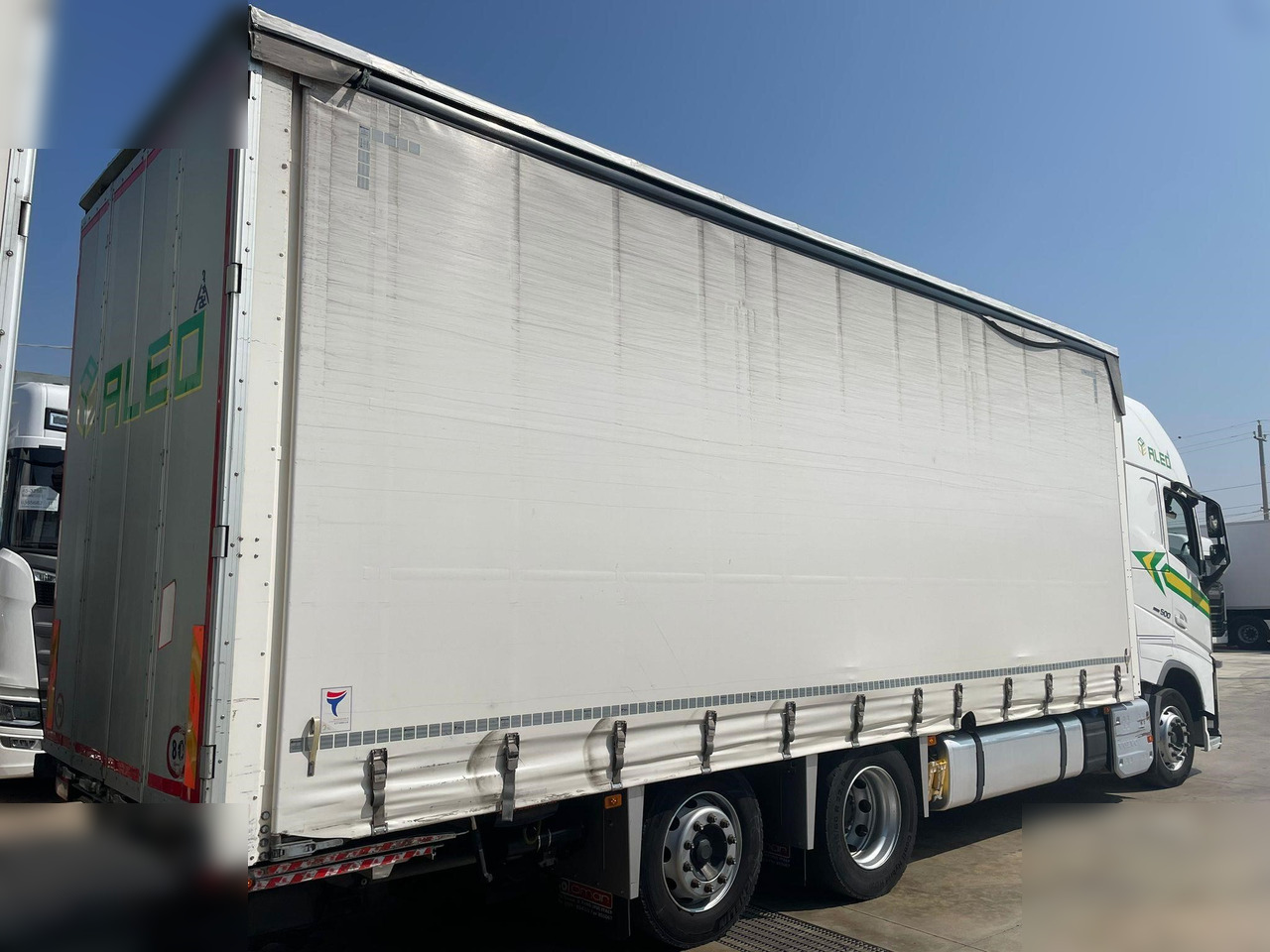 VOLVO FH13.500 - Curtainsider truck: picture 4 VOLVO FH13.500 - Curtainsider truck: picture 4