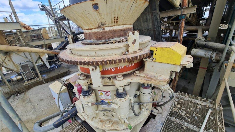 Construction machinery GfA 350 t: picture 6