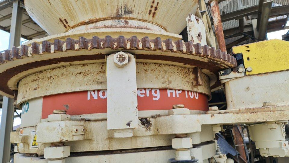 Construction machinery GfA 350 t: picture 7