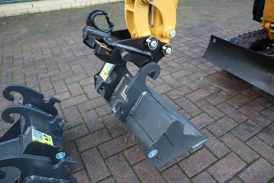 CAT 300.9D Valid inspection, *Guarantee! Hydr Quickcou - Mini excavator: picture 5 CAT 300.9D Valid inspection, *Guarantee! Hydr Quickcou - Mini excavator: picture 5