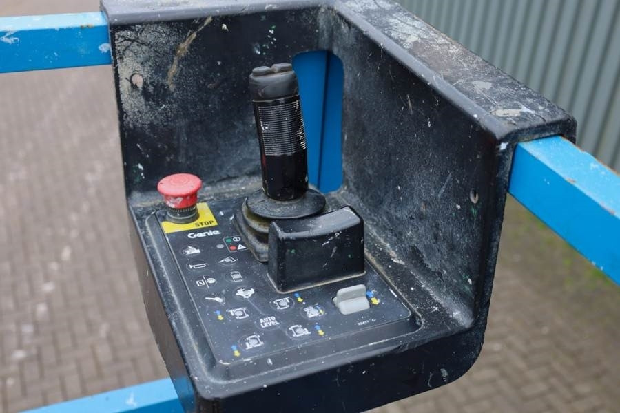 Genie GS4390 Diesel, 4x4 Drive, 15m Working Height, 680k - Scissor lift: picture 5 Genie GS4390 Diesel, 4x4 Drive, 15m Working Height, 680k - Scissor lift: picture 5
