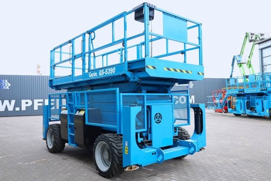 Scissor lift Genie GS5390 Diesel, 4x4 Drive, 18.15m Working Height, 6: picture 8