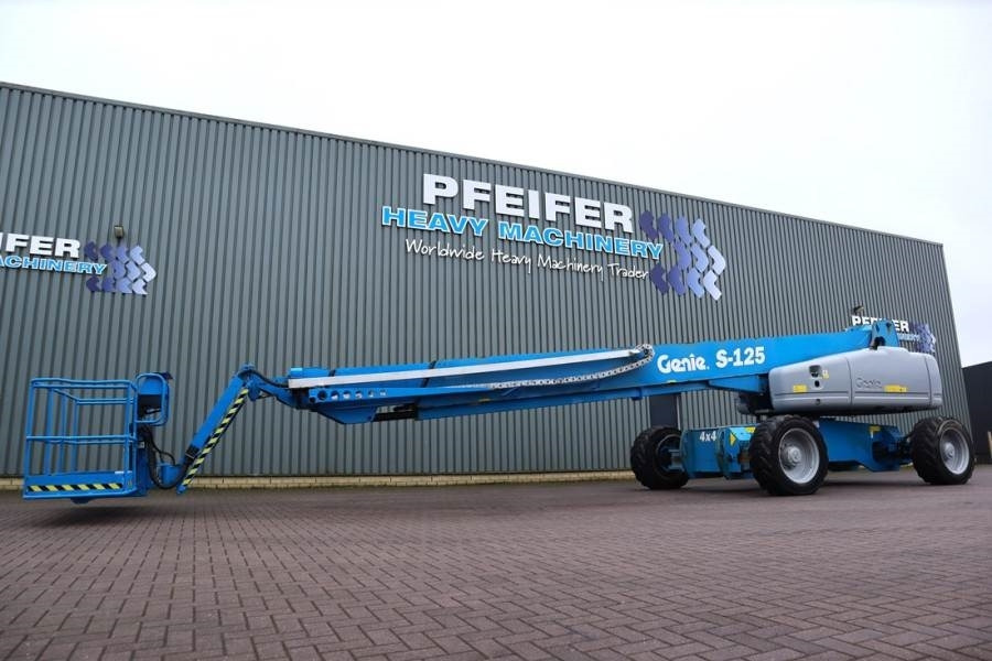 Genie S125 Diesel, 4x4x4 Drive, 40.1m Working Height, 24 - Telescopic boom: picture 1 Genie S125 Diesel, 4x4x4 Drive, 40.1m Working Height, 24 - Telescopic boom: picture 1