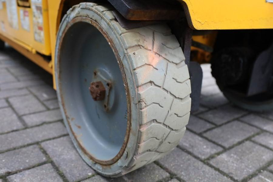 Scissor lift Haulotte Compact 10N Electric, 10m Working Height, 230kg Ca: picture 12