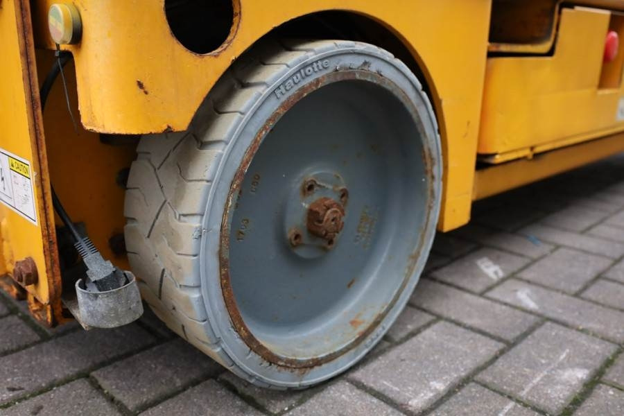 Scissor lift Haulotte Compact 10N Electric, 10m Working Height, 230kg Ca: picture 11