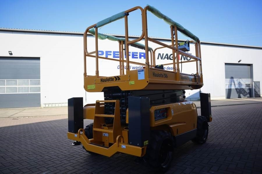 Haulotte Compact 12DX Valid Inspection, *Guarantee! Diesel, - Scissor lift: picture 2 Haulotte Compact 12DX Valid Inspection, *Guarantee! Diesel, - Scissor lift: picture 2
