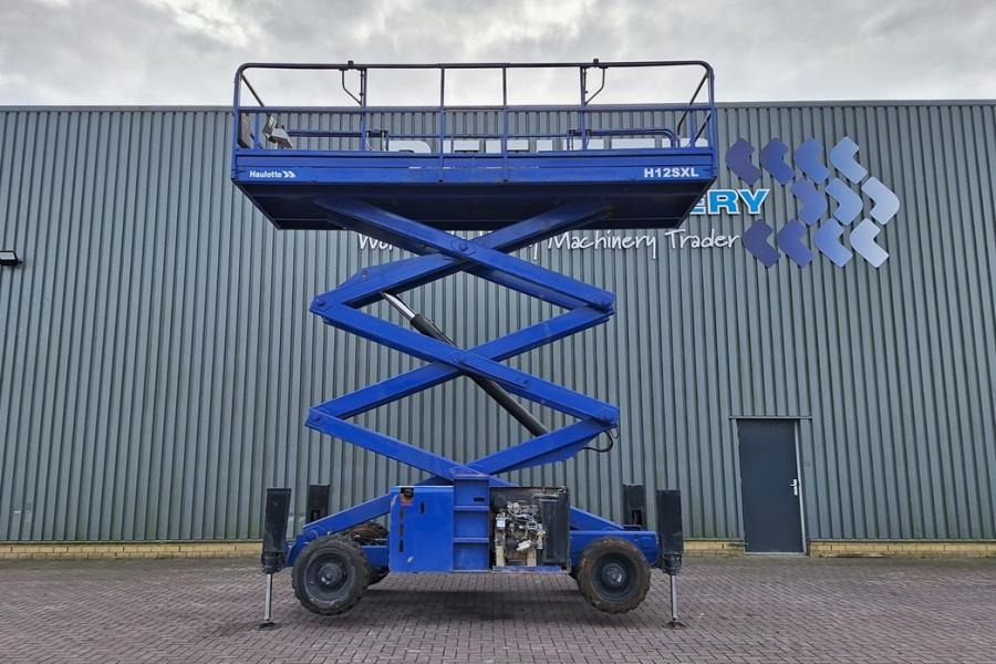 Haulotte H12SXL Diesel, 4x4 Drive, 12m Working Height, 700k - Scissor lift: picture 2 Haulotte H12SXL Diesel, 4x4 Drive, 12m Working Height, 700k - Scissor lift: picture 2