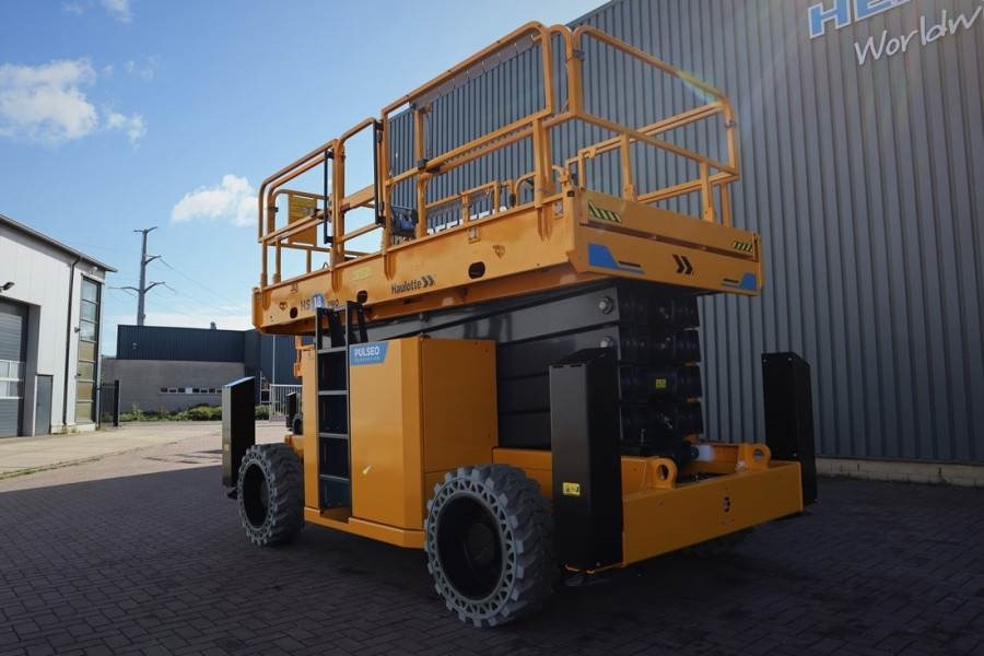 Haulotte HS18EPRO Full Electric 4x4 Drive, Versatile Use: O  - Scissor lift: picture 4 Haulotte HS18EPRO Full Electric 4x4 Drive, Versatile Use: O  - Scissor lift: picture 4