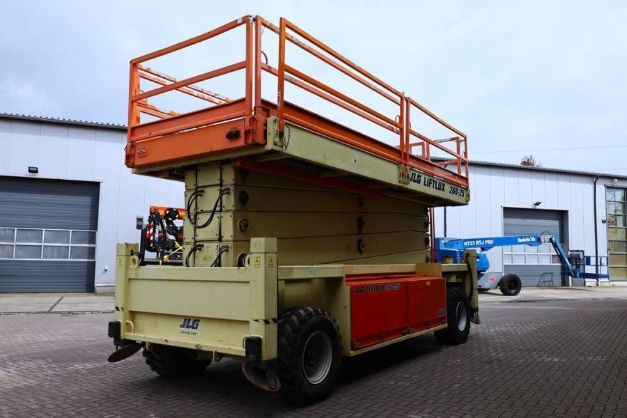 JLG 260-25 Diesel, 4x4 Drive, 9.80m Hydraulic Deck Ext - Scissor lift: picture 2 JLG 260-25 Diesel, 4x4 Drive, 9.80m Hydraulic Deck Ext - Scissor lift: picture 2
