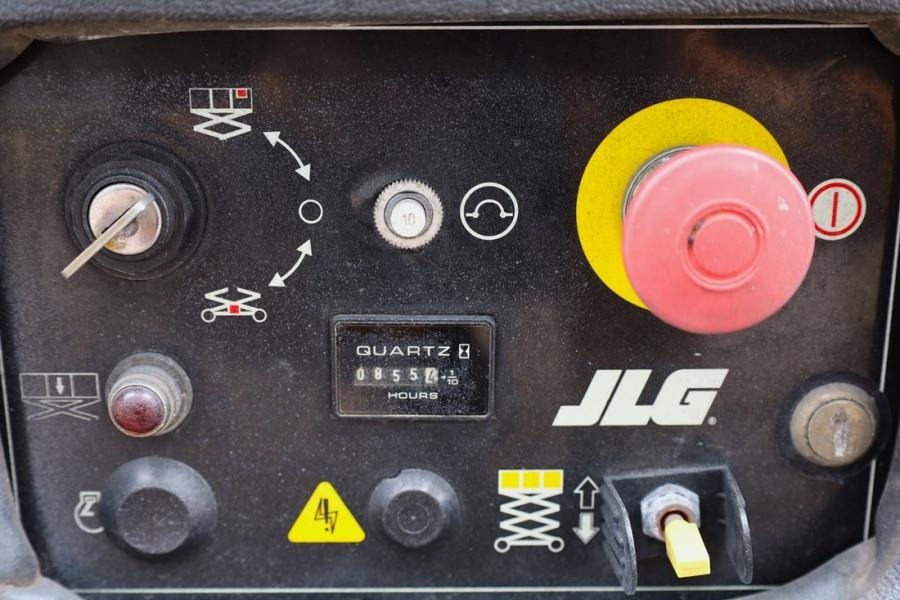 JLG 3369LE Electric, 12m Working Height, 450kg Capacit - Scissor lift: picture 4 JLG 3369LE Electric, 12m Working Height, 450kg Capacit - Scissor lift: picture 4