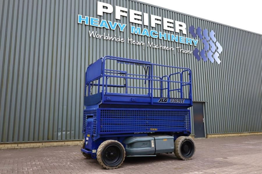 JLG 3369LE Electric, 12m Working Height, 450kg Capacit - Scissor lift: picture 1 JLG 3369LE Electric, 12m Working Height, 450kg Capacit - Scissor lift: picture 1