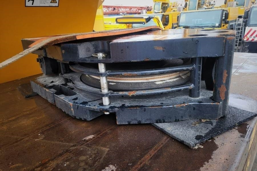 Leasing of Liebherr LTM1070-4.2 Dutch Vehicle Registration, Valid Insp  Liebherr LTM1070-4.2 Dutch Vehicle Registration, Valid Insp: picture 12