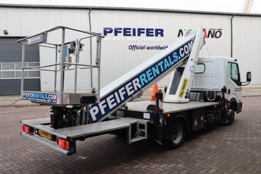 Palfinger P260B Dutch Registration, Driving Licence B/3, Die - Truck mounted aerial platform: picture 2 Palfinger P260B Dutch Registration, Driving Licence B/3, Die - Truck mounted aerial platform: picture 2