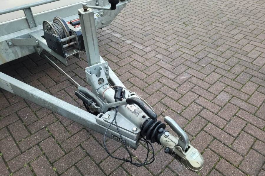 Saris C2700 2 Axel Trailer, Maximum payload: 2045 kg, In  - Car trailer: picture 3 Saris C2700 2 Axel Trailer, Maximum payload: 2045 kg, In  - Car trailer: picture 3