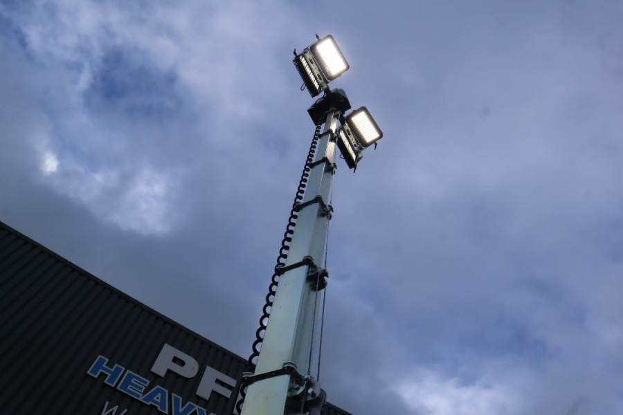 Trime X-BOX 4x320W Valid inspection, *Guarantee! Hydr. V - Lighting tower: picture 3 Trime X-BOX 4x320W Valid inspection, *Guarantee! Hydr. V - Lighting tower: picture 3