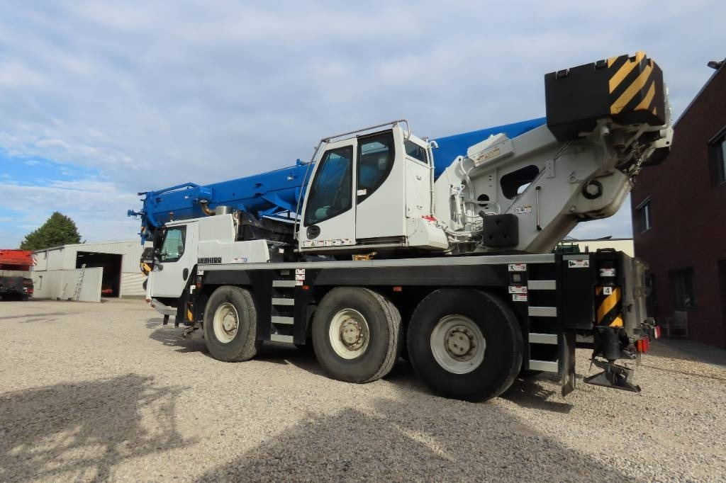 Liebherr LTM 1050-3.1 - All terrain crane: picture 4 Liebherr LTM 1050-3.1 - All terrain crane: picture 4