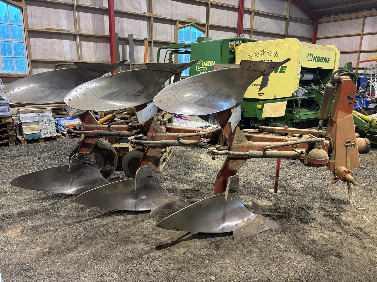 Agrolux RT 398 - Plow: picture 1 Agrolux RT 398 - Plow: picture 1