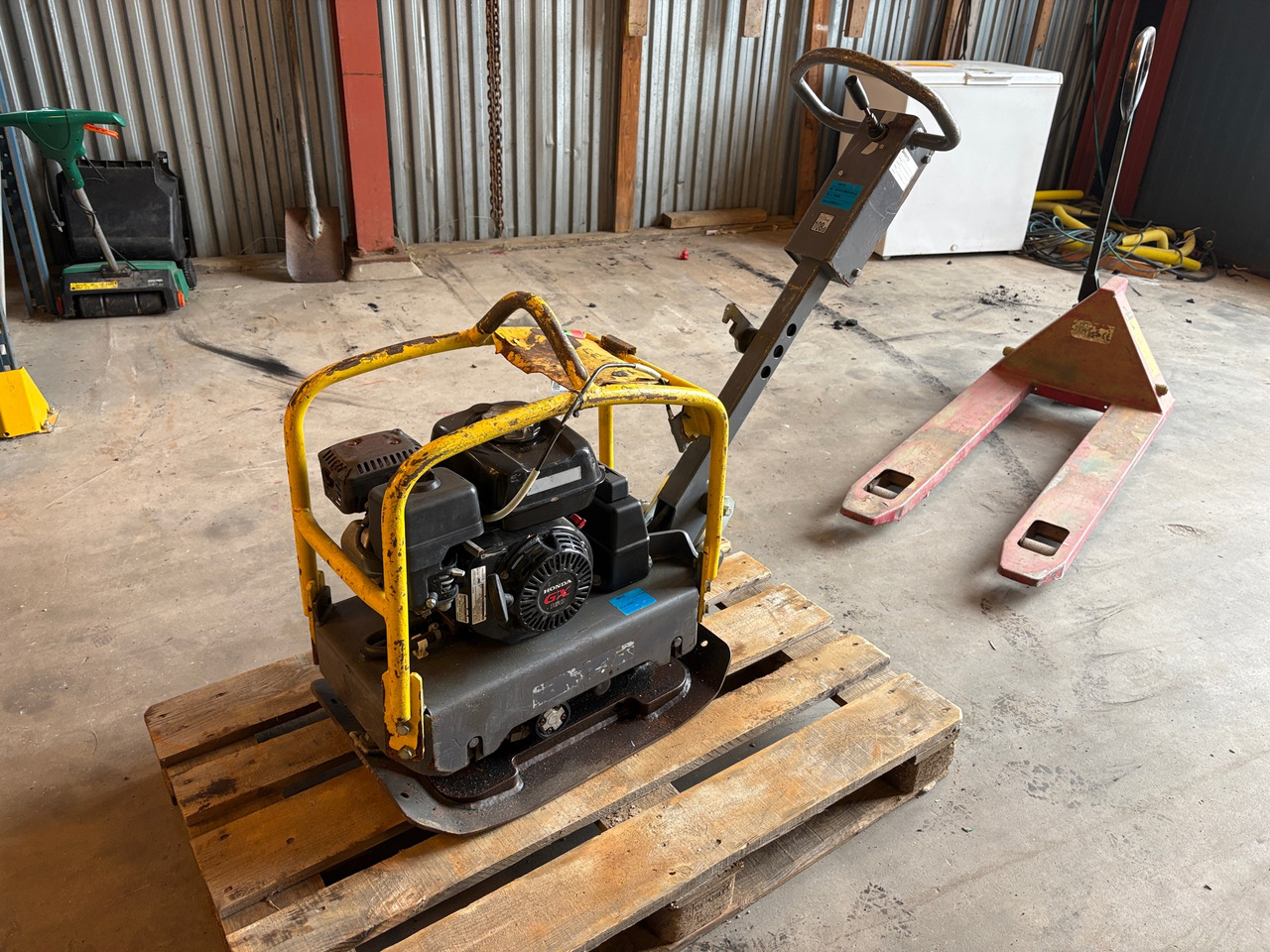Atlas Copco LG 160 - Vibratory plate: picture 1 Atlas Copco LG 160 - Vibratory plate: picture 1