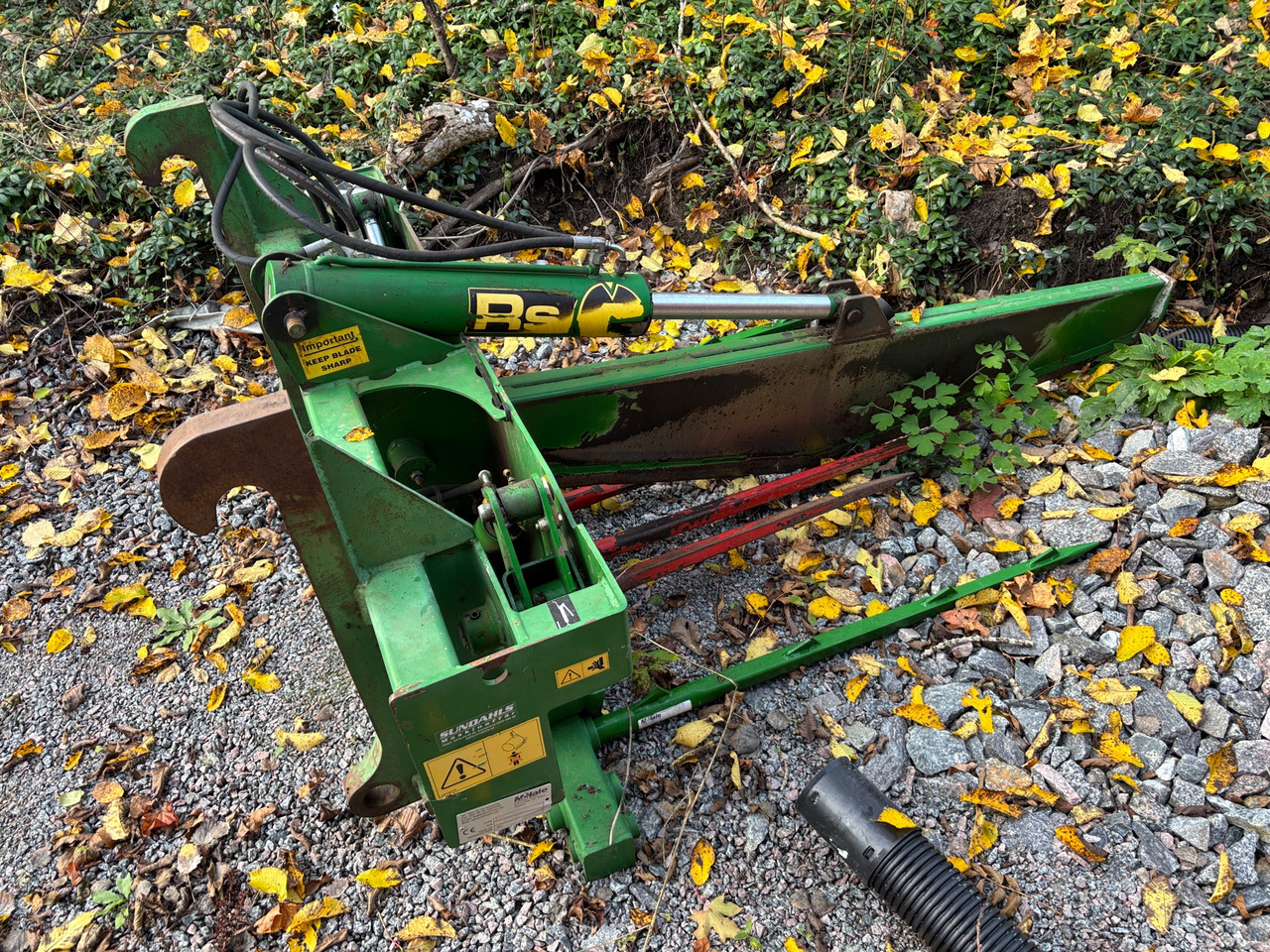 McHale RS4 - Attachment for Agricultural machinery: picture 1 McHale RS4 - Attachment for Agricultural machinery: picture 1