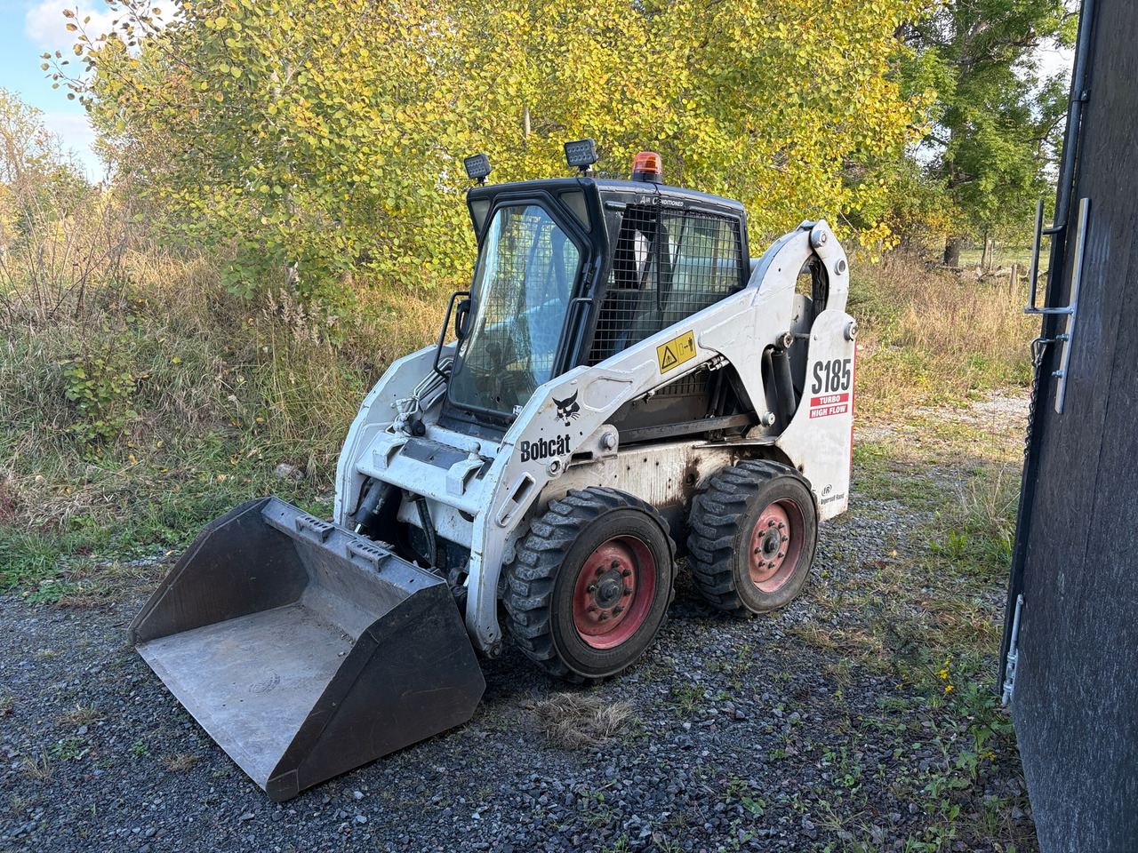 Bobcat S185 - Wheel loader: picture 1 Bobcat S185 - Wheel loader: picture 1