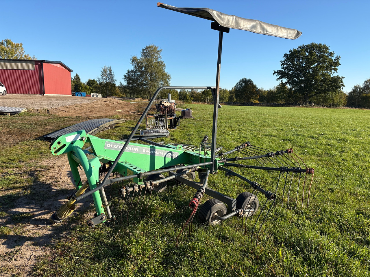 Deutz-Fahr SwatMaster 3521 - Tedder/ Rake: picture 1 Deutz-Fahr SwatMaster 3521 - Tedder/ Rake: picture 1