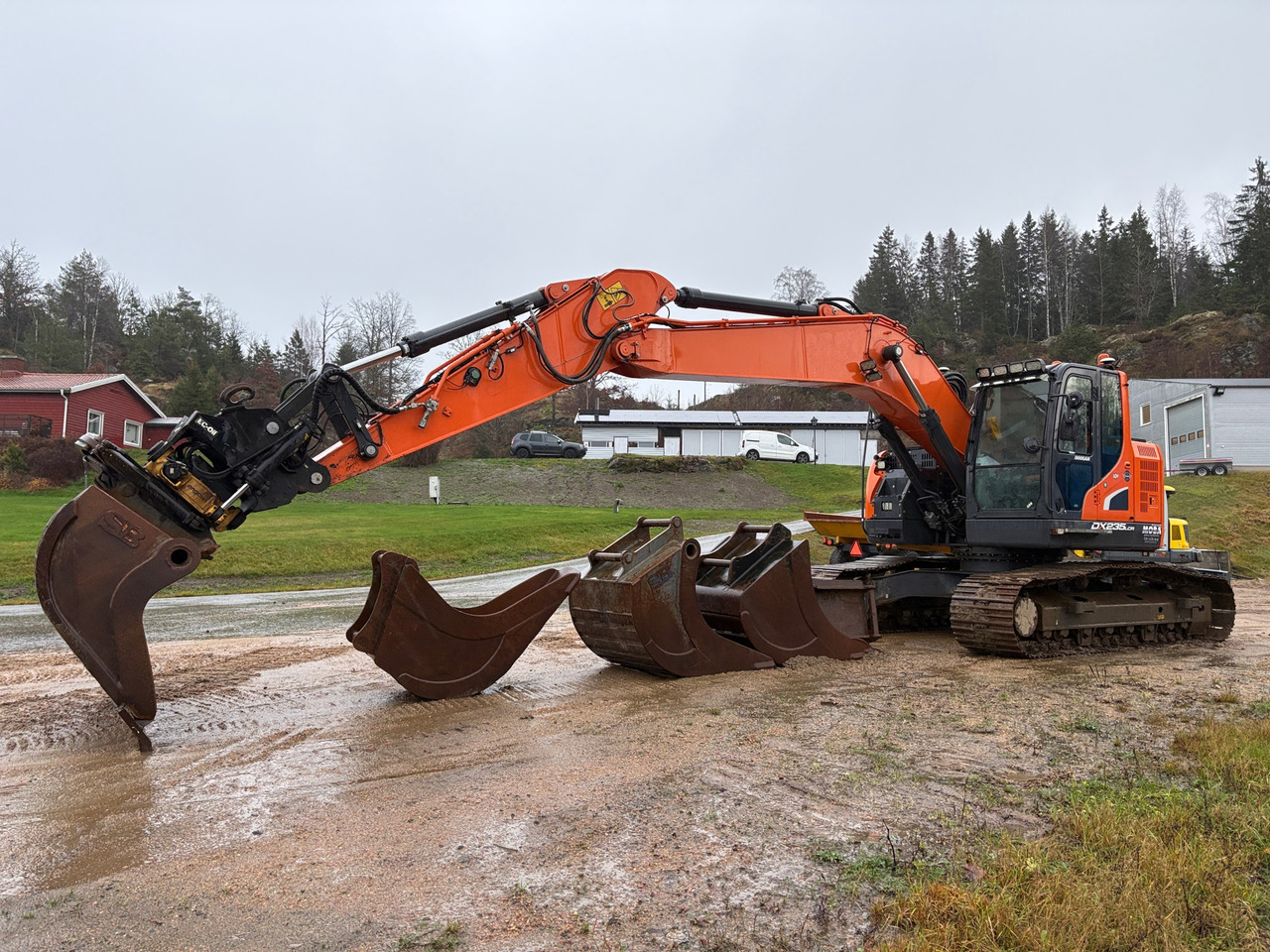 Doosan DX235LCR-5 - Excavator: picture 1 Doosan DX235LCR-5 - Excavator: picture 1