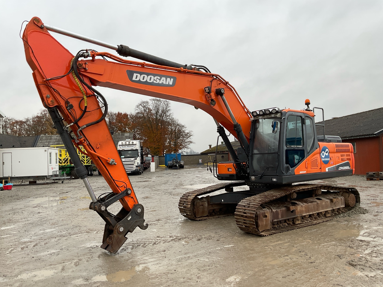 Doosan DX255LC-5 - Excavator: picture 1 Doosan DX255LC-5 - Excavator: picture 1