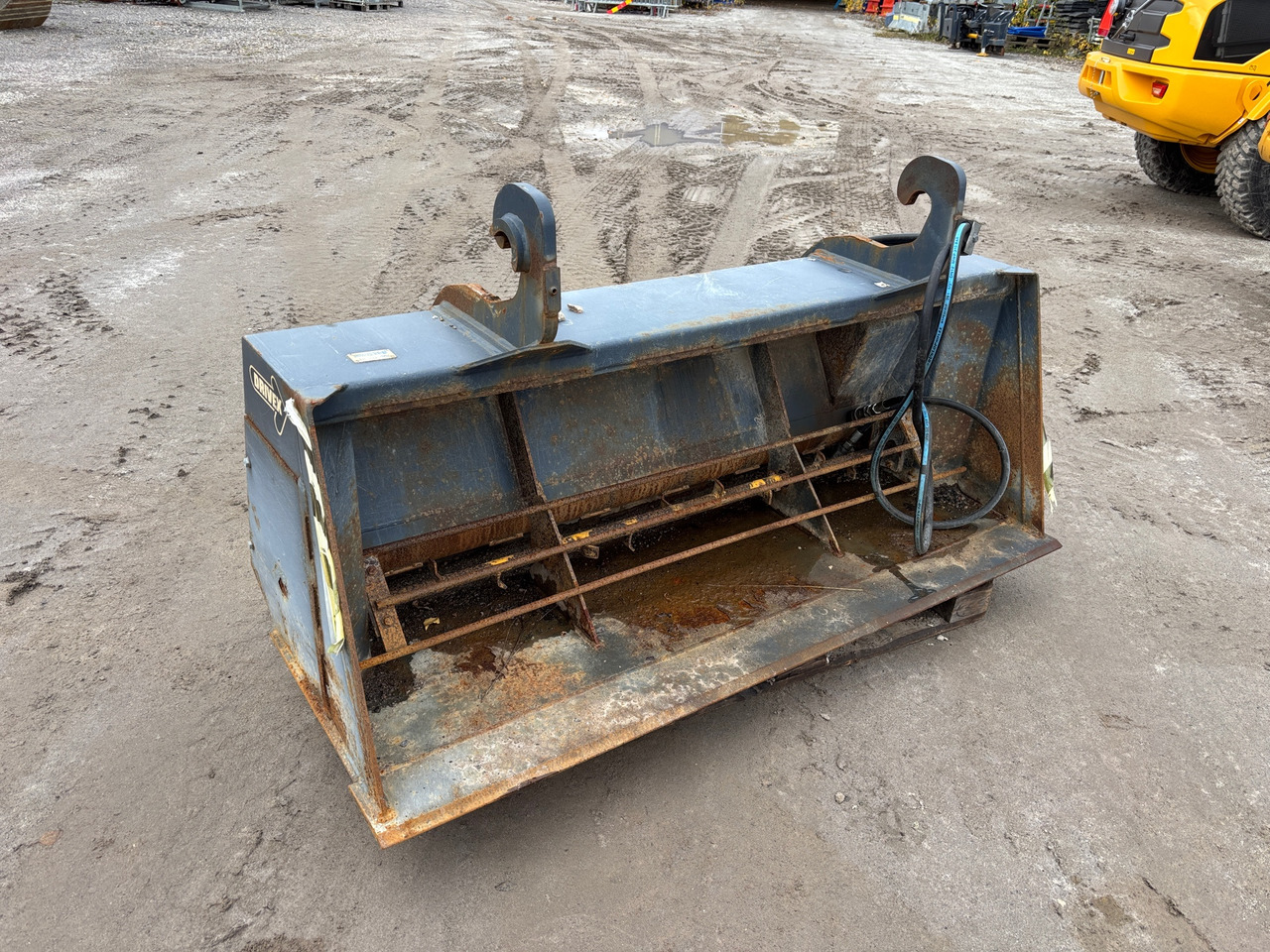 Drivex SS550- Bakmont BM - Sand/ Salt spreader: picture 1 Drivex SS550- Bakmont BM - Sand/ Salt spreader: picture 1