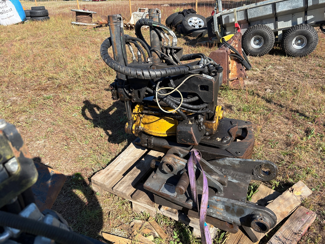 Engcon EC1514GR17 - Tiltrotator: picture 1 Engcon EC1514GR17 - Tiltrotator: picture 1