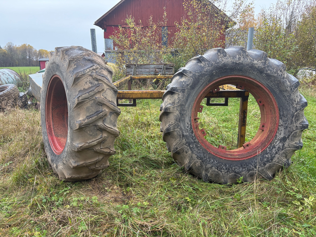 Firestone 18.4-34 - Tire for Agricultural machinery: picture 1 Firestone 18.4-34 - Tire for Agricultural machinery: picture 1
