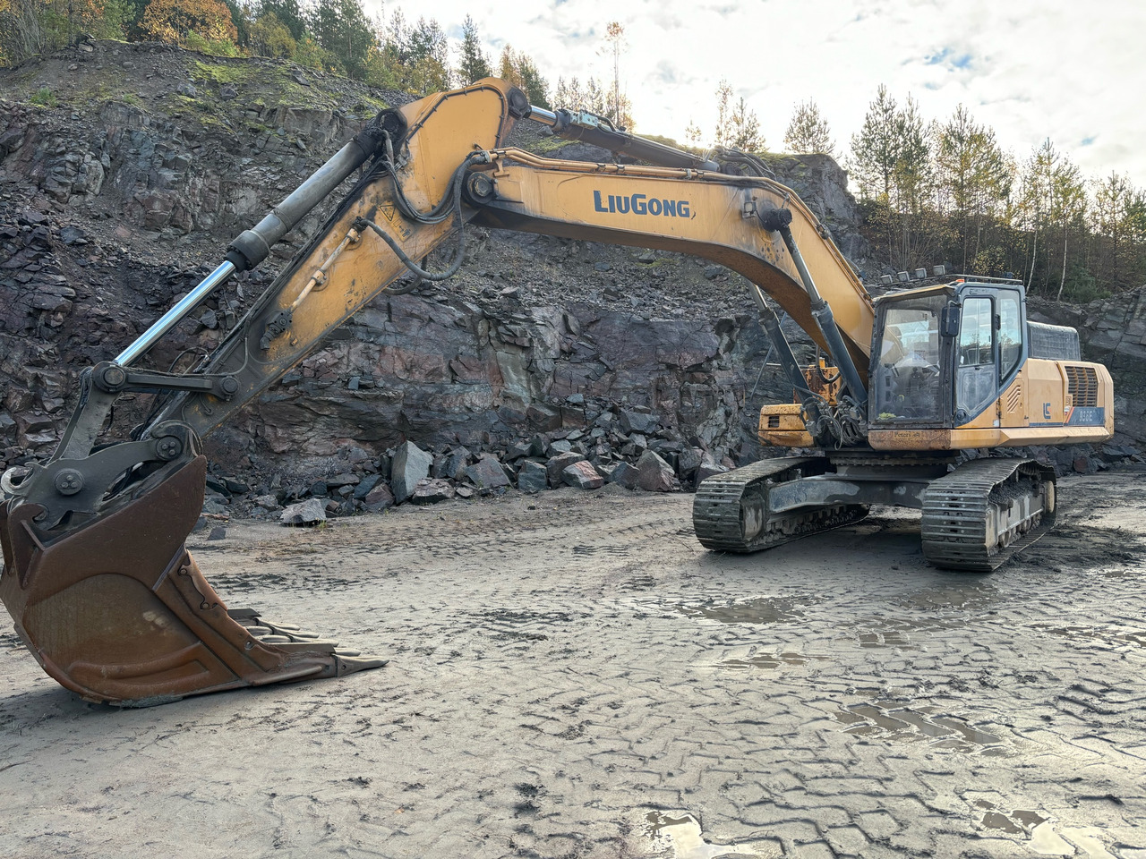 LiuGong CLG936E - Excavator: picture 1 LiuGong CLG936E - Excavator: picture 1