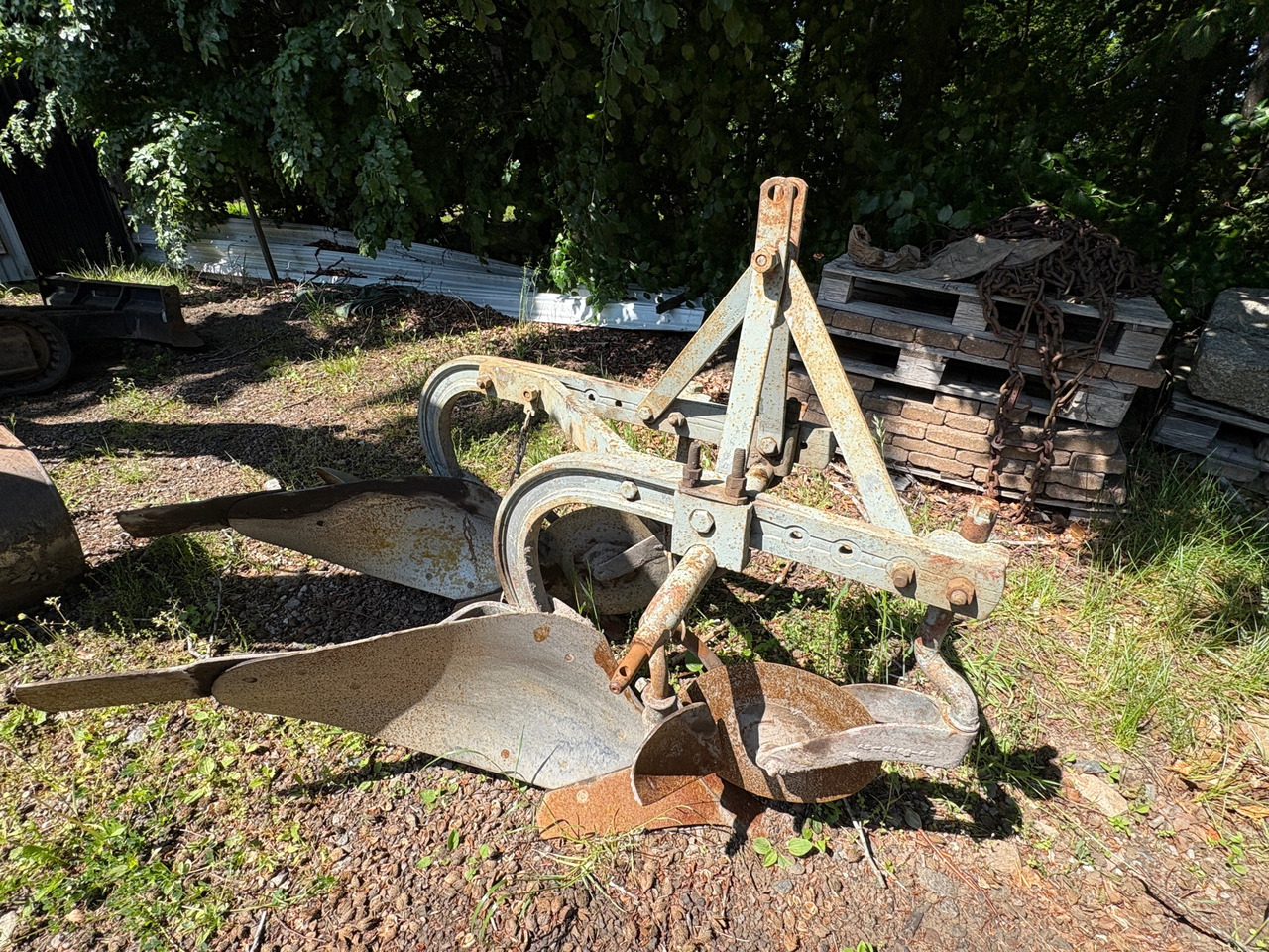 Massey Ferguson - Plow: picture 1 Massey Ferguson - Plow: picture 1