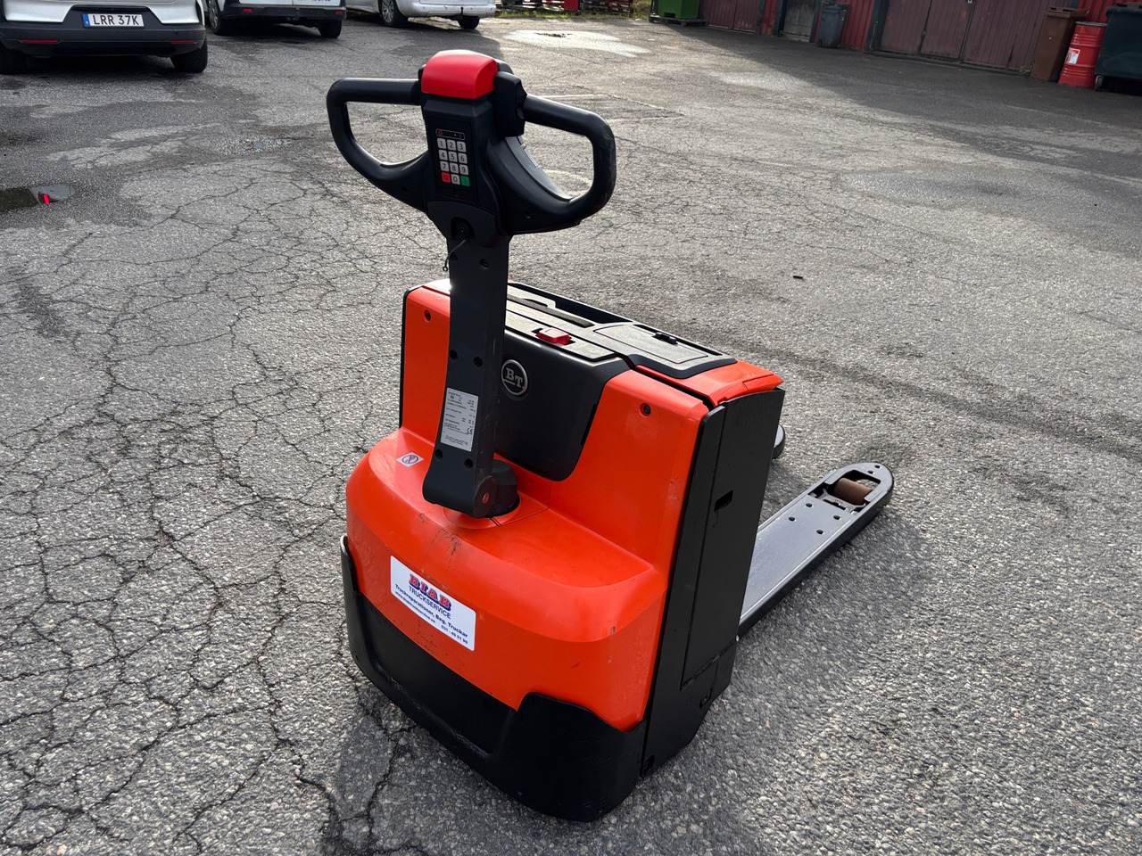 BT LWE 180 - Material handling equipment: picture 1 BT LWE 180 - Material handling equipment: picture 1