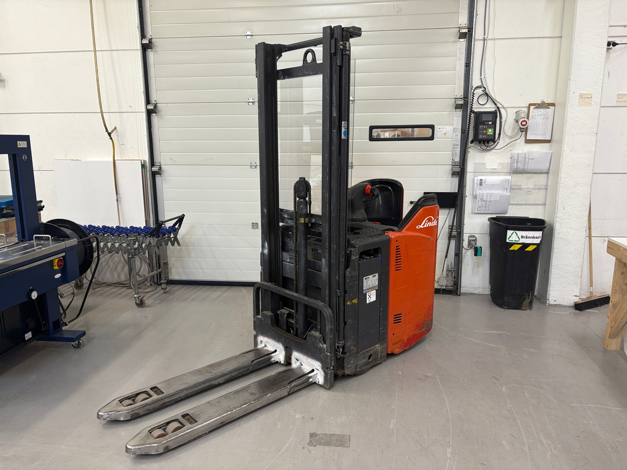 Linde L12 SP - Material handling equipment: picture 1 Linde L12 SP - Material handling equipment: picture 1