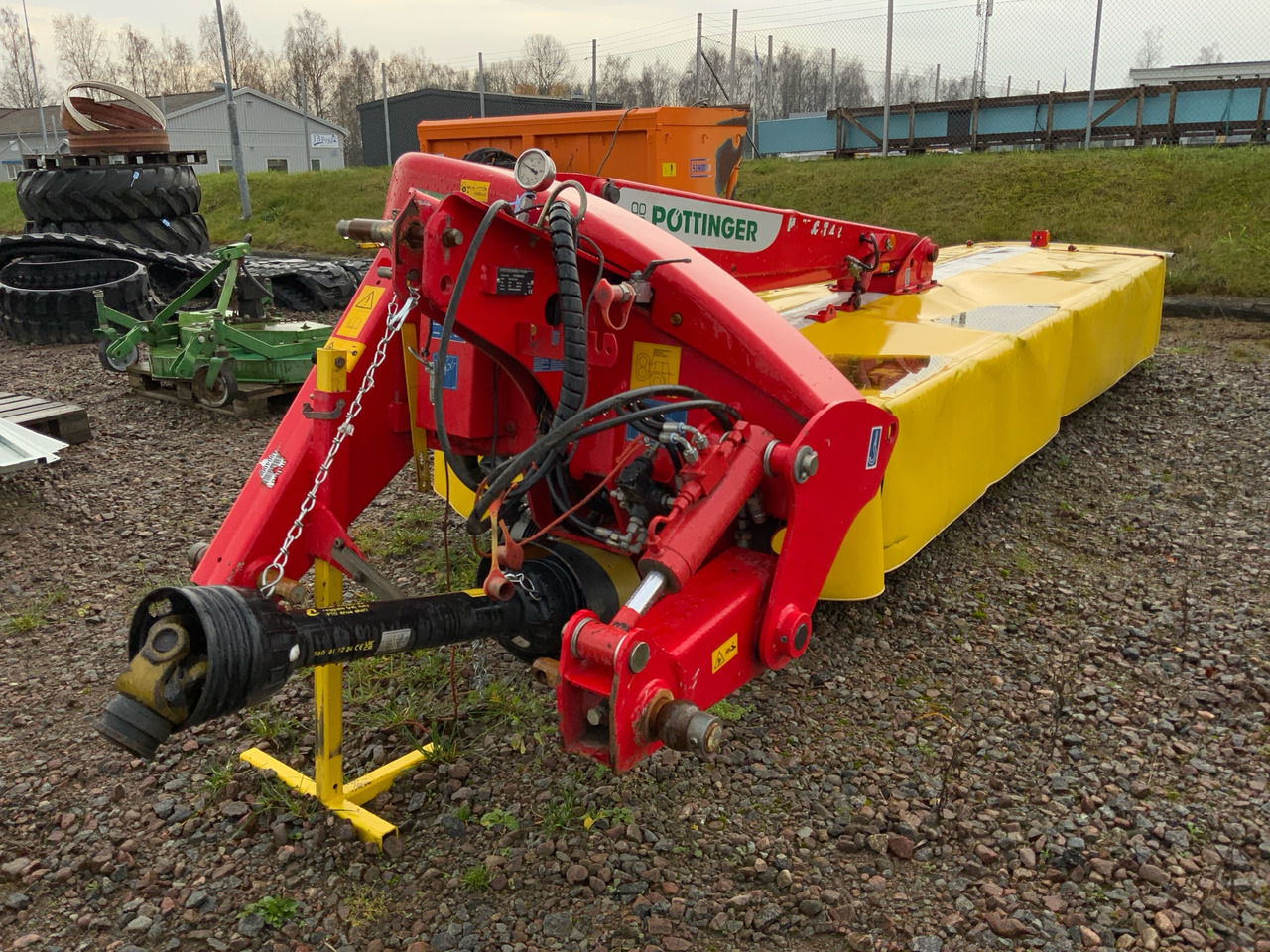 Pottinger NOVACAT 402 - Flail mower/ Mulcher: picture 1 Pottinger NOVACAT 402 - Flail mower/ Mulcher: picture 1