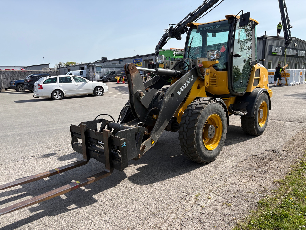 Volvo L28F - Wheel loader: picture 1 Volvo L28F - Wheel loader: picture 1