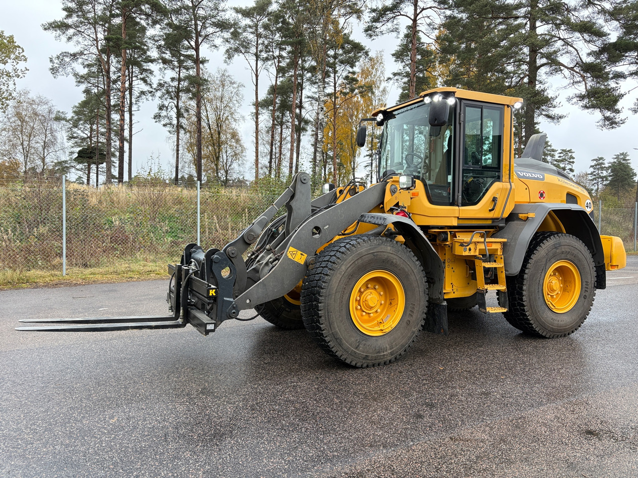 Volvo L60H - Wheel loader: picture 1 Volvo L60H - Wheel loader: picture 1
