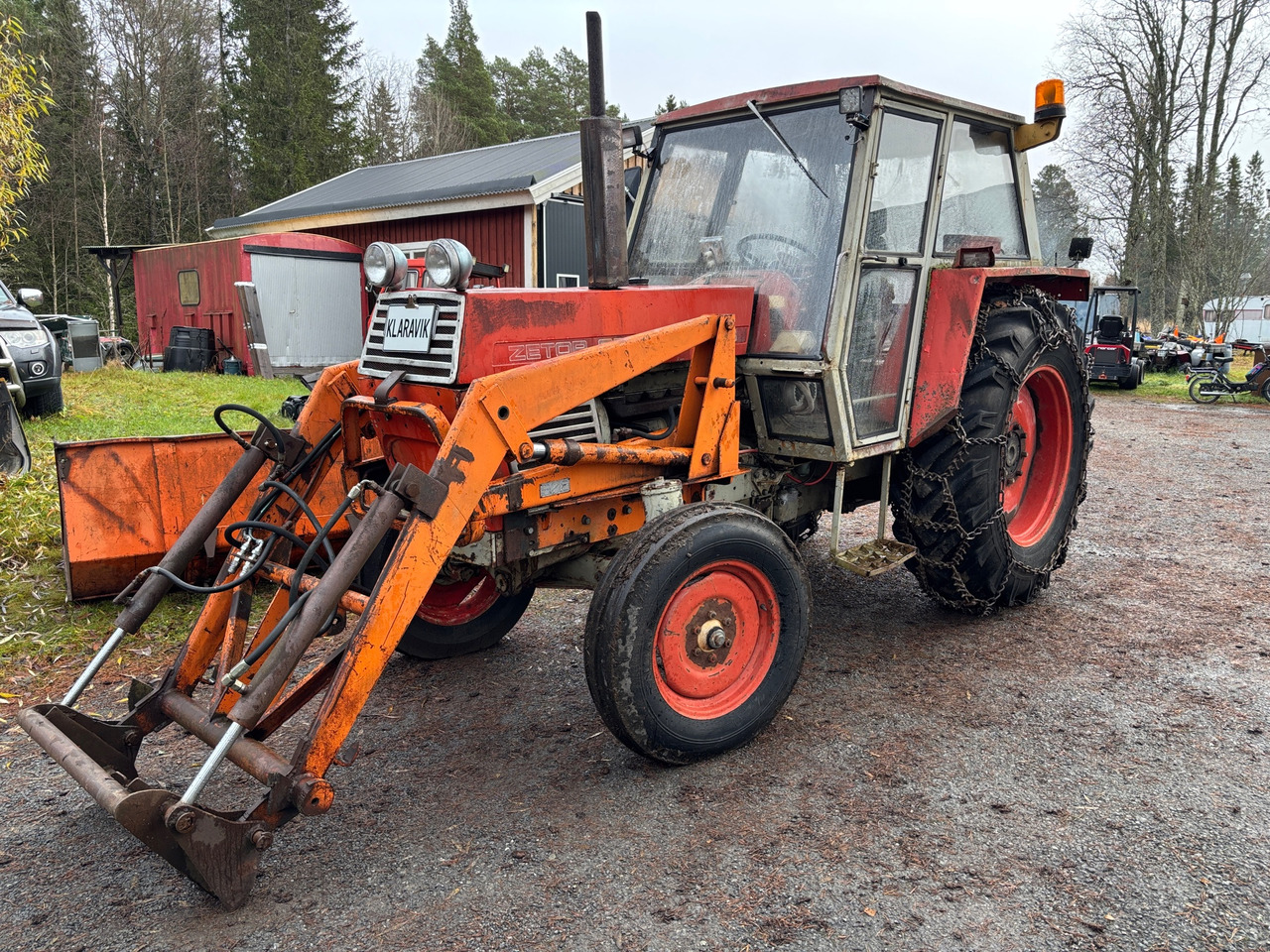 Zetor 8011 - Farm tractor: picture 1 Zetor 8011 - Farm tractor: picture 1
