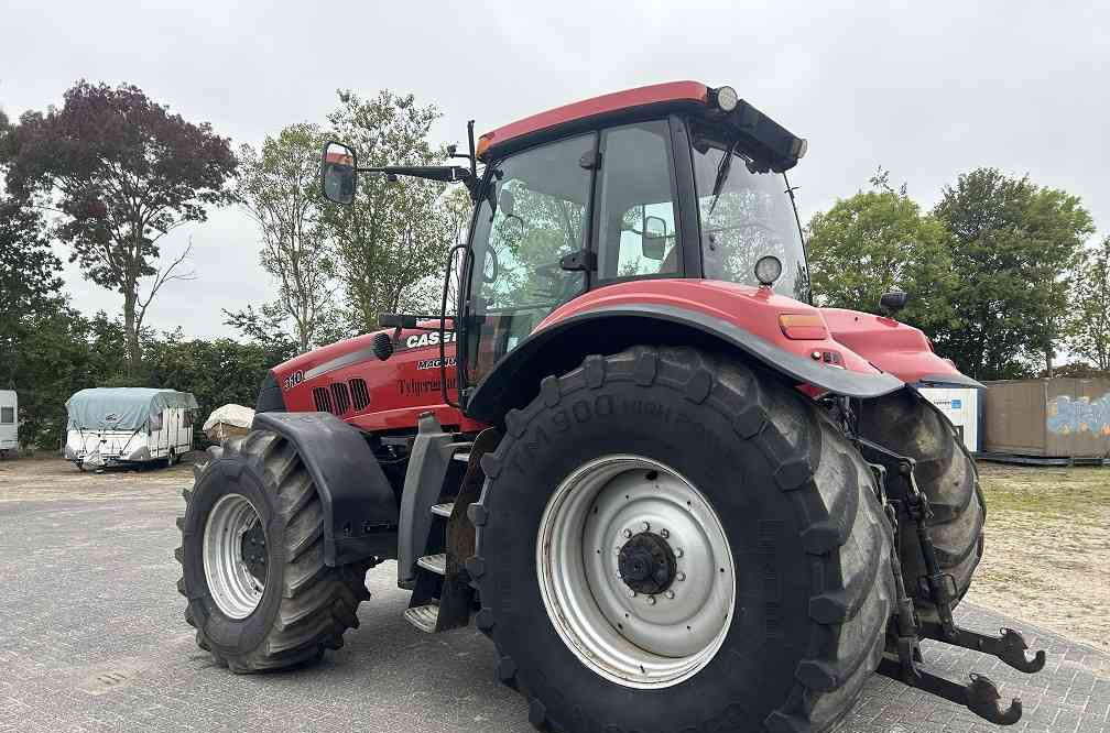 Case-IH Magnum 310 powershift - Farm tractor: picture 2 Case-IH Magnum 310 powershift - Farm tractor: picture 2